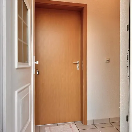 Apartment Workation, Sightseeing, Klima, Private Parking, Netflix Smart Tv