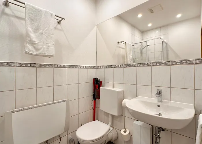 Workation, Sightseeing, Klima, Private Parking, Netflix Smart Tv Erlensee